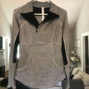 Lululemon 1/2 Zip Pullover